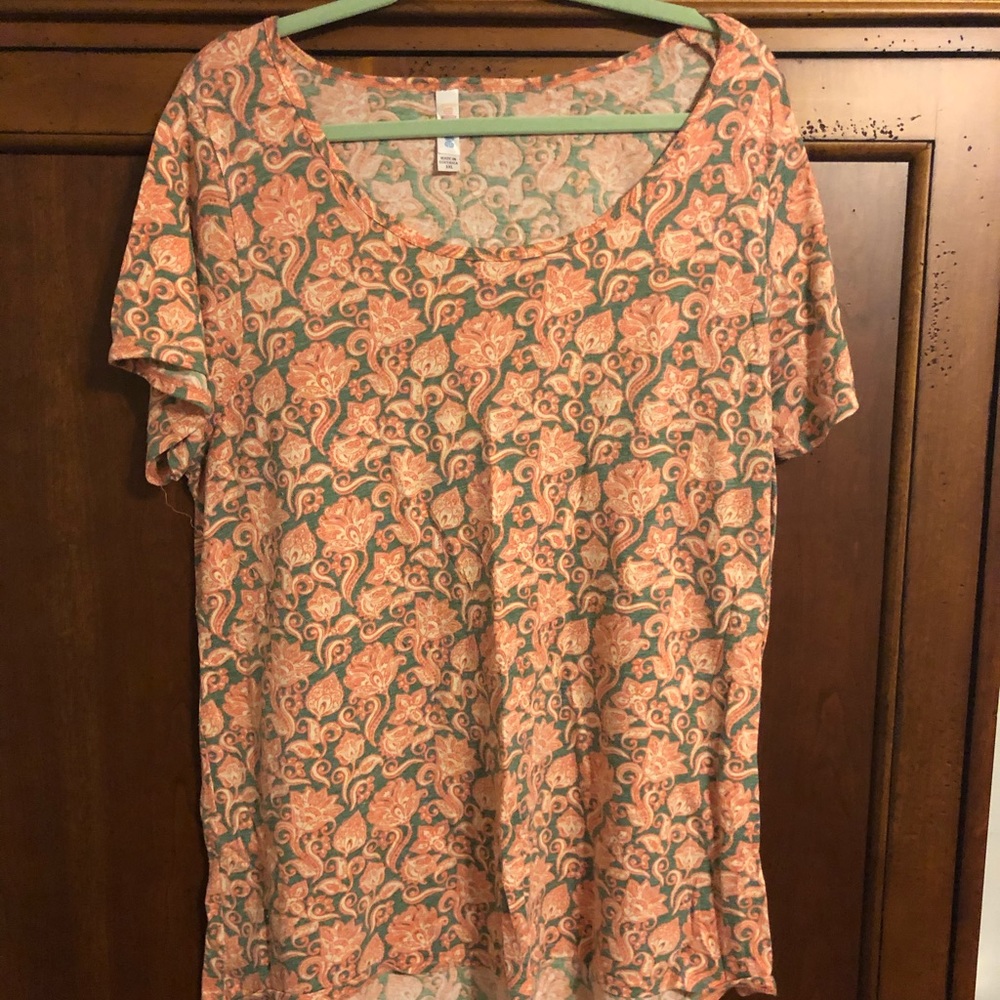 2/$12 - Lularoe Classic T 3XL